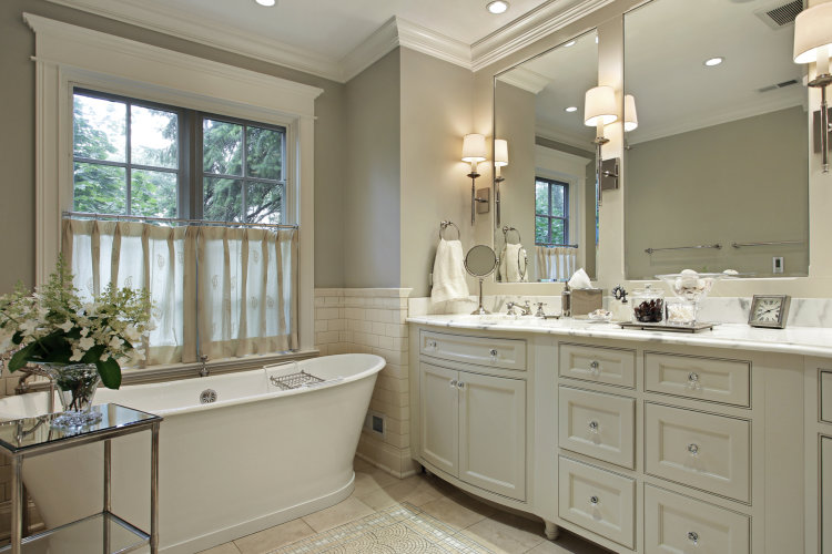 when selling a home, you almost have to make it look not lived in. Bill Stevenson, REALTOR®, Century 21 Lanthorn Real Estate Ltd., Brokerage