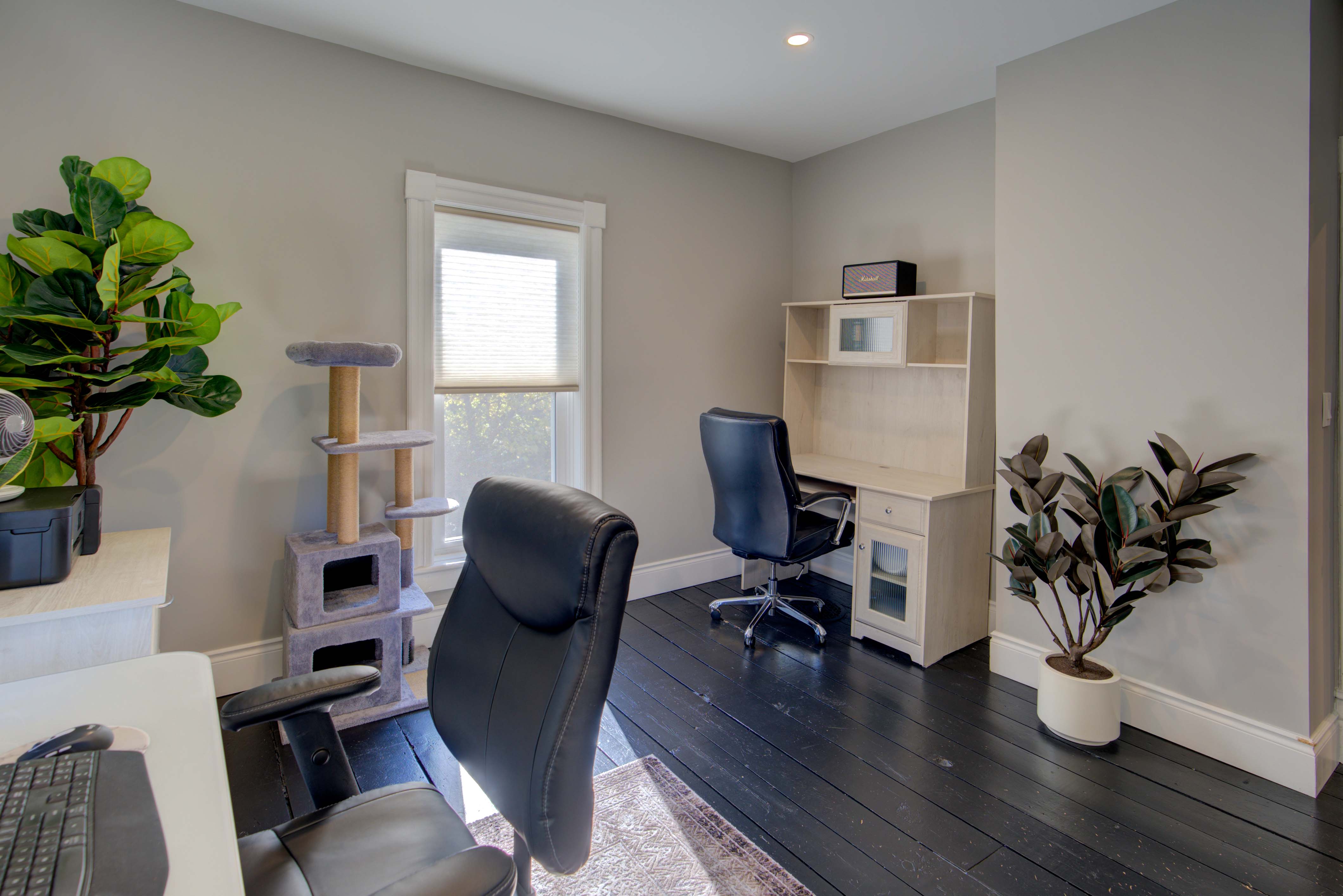 Home office showing fixtures and personal property when selling a home in Kingston, Bill Stevenson, REALTOR®, Century 21 Lanthorn Real Estate Ltd., Brokerage