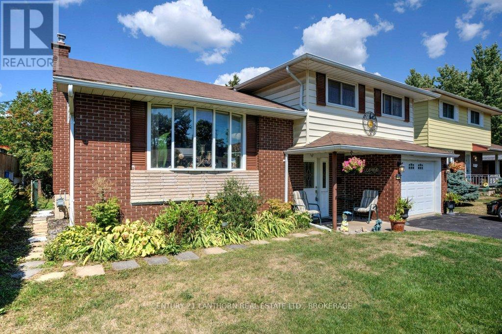 Kingston area homes $500K-$600K featuring an established family home in Napanee