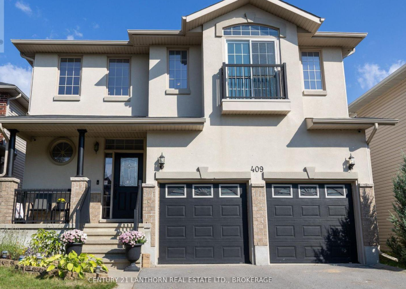 Kingston area homes $600K - $900K featuring a modern suburban family home in a Kingston neighbourhood
