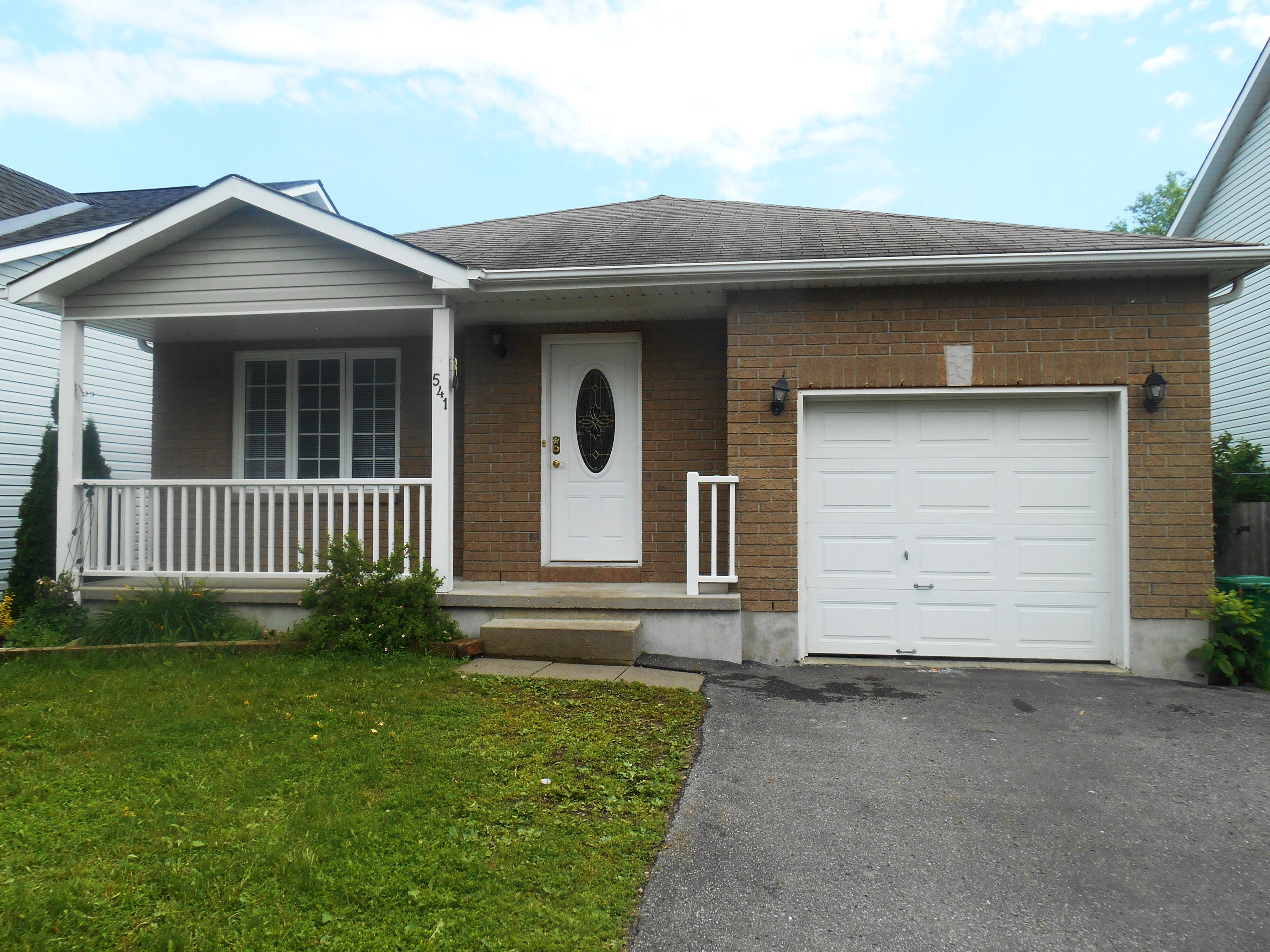 SIRVA relocation home in Greenwood Park, Kingston East near CFB Kingston